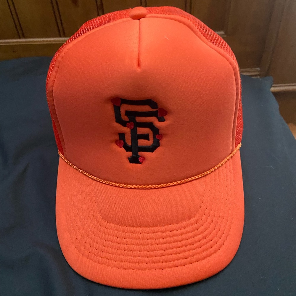 Trucker hat
